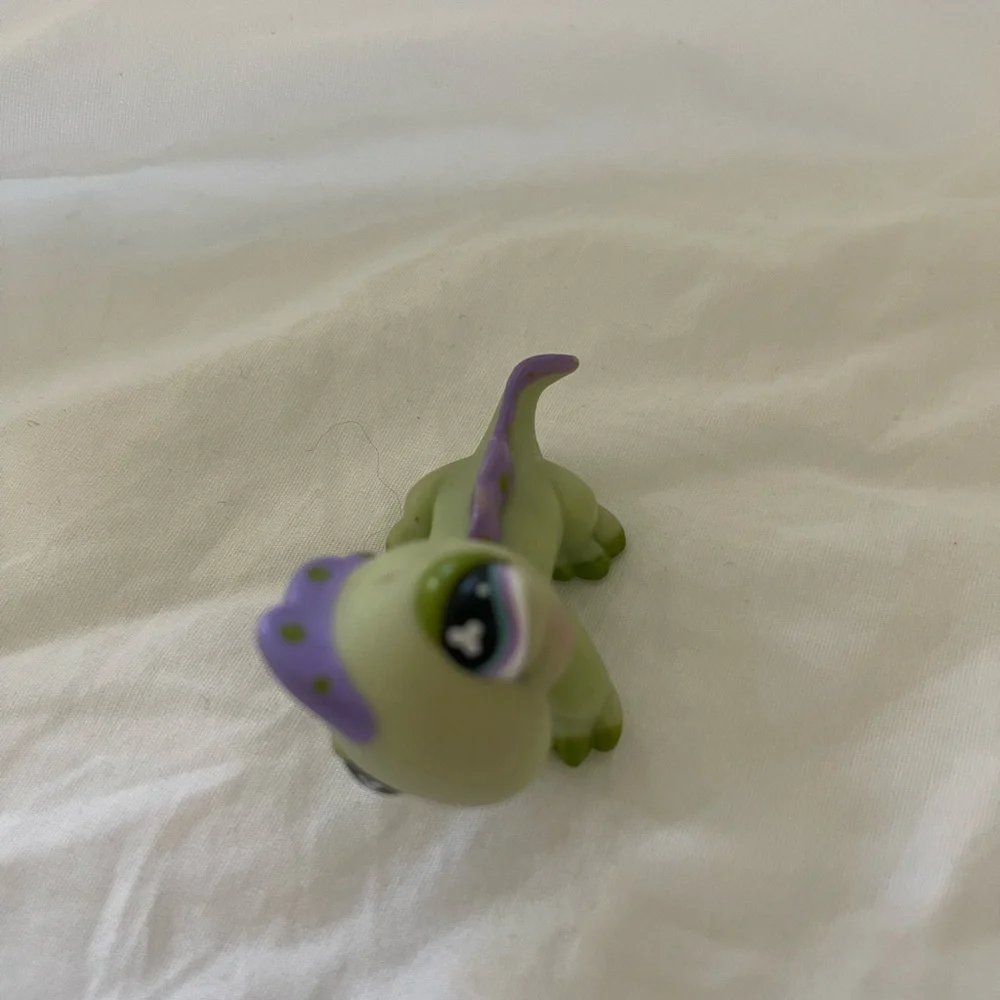 Littlest Pet Shop Single Pet Iguana Lizard #734 Green Purple